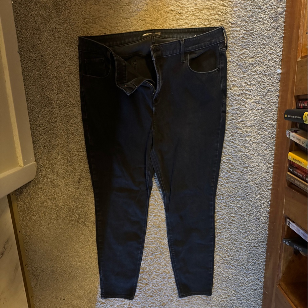 Rockstar super skinny high rise black jeans